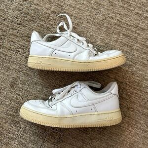 Air Force women’s size 7